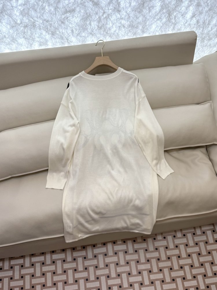 Платье шелковое с длинными рукавами фото 4