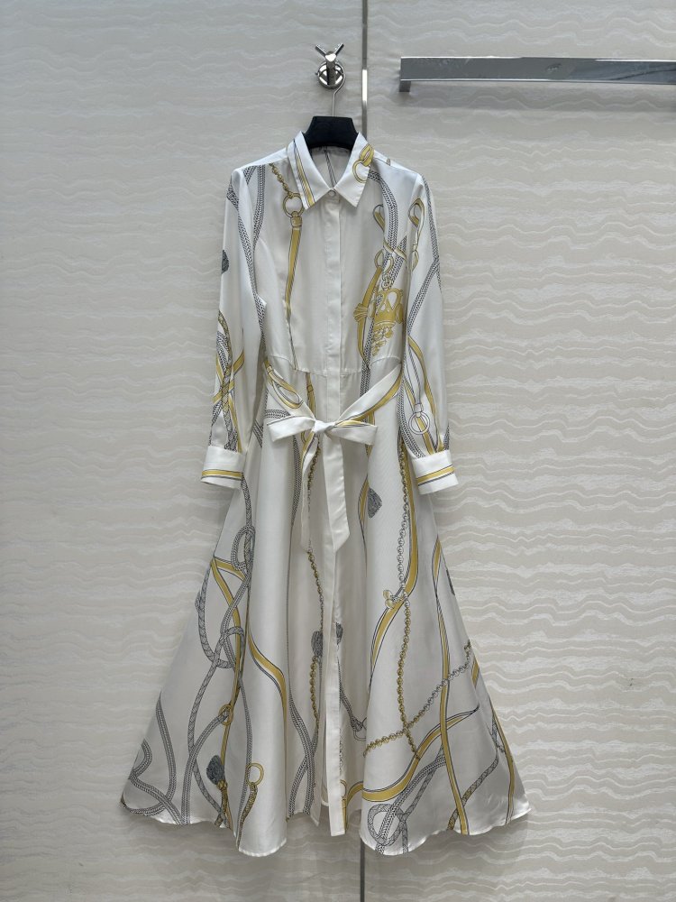 Платье шелковое