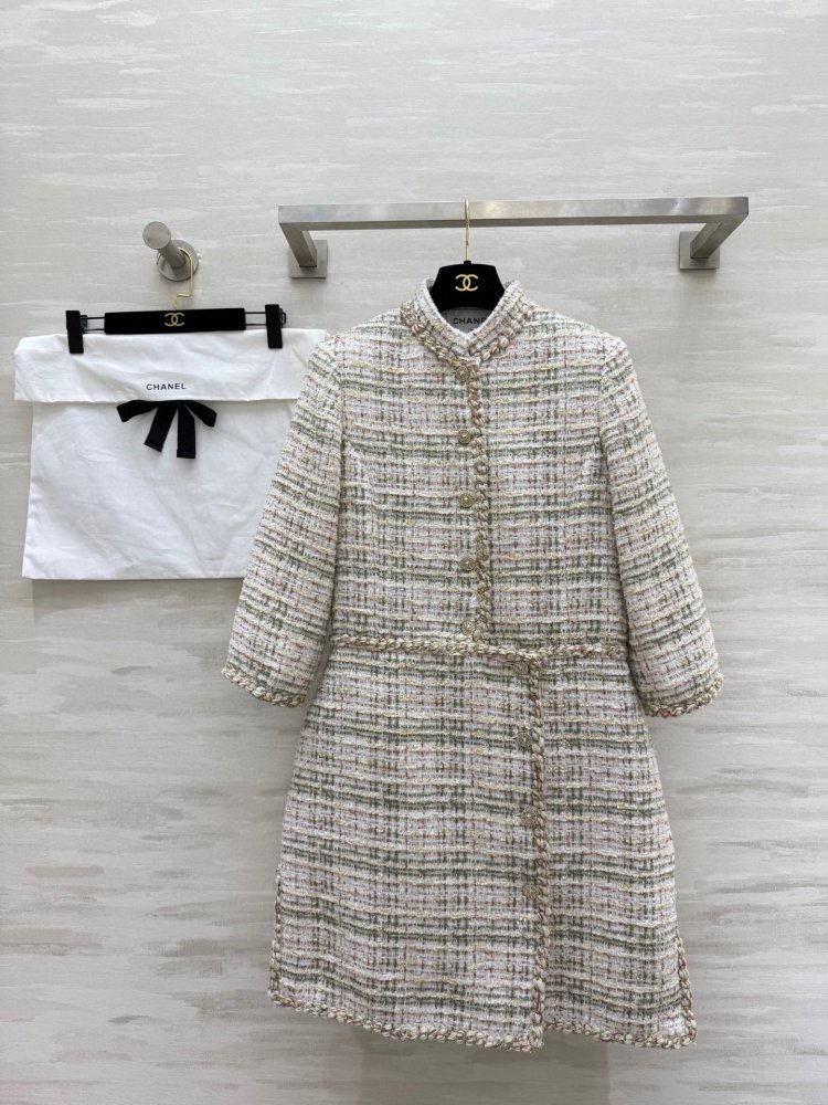 Dress твидовое