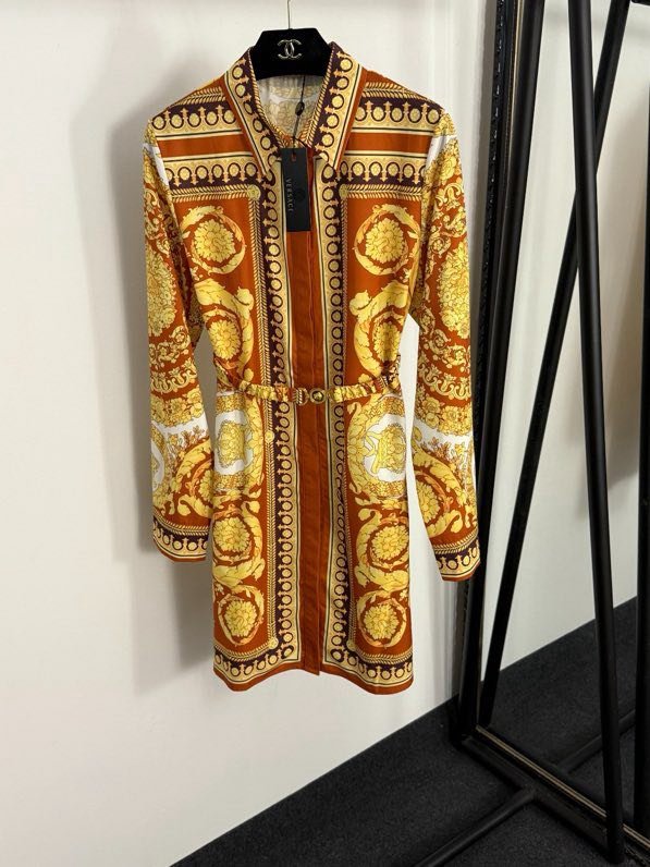 Платье в стиле ретро