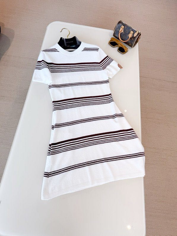 Плаття, Сукня