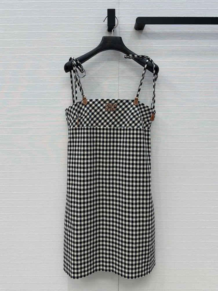 Плаття, Сукня