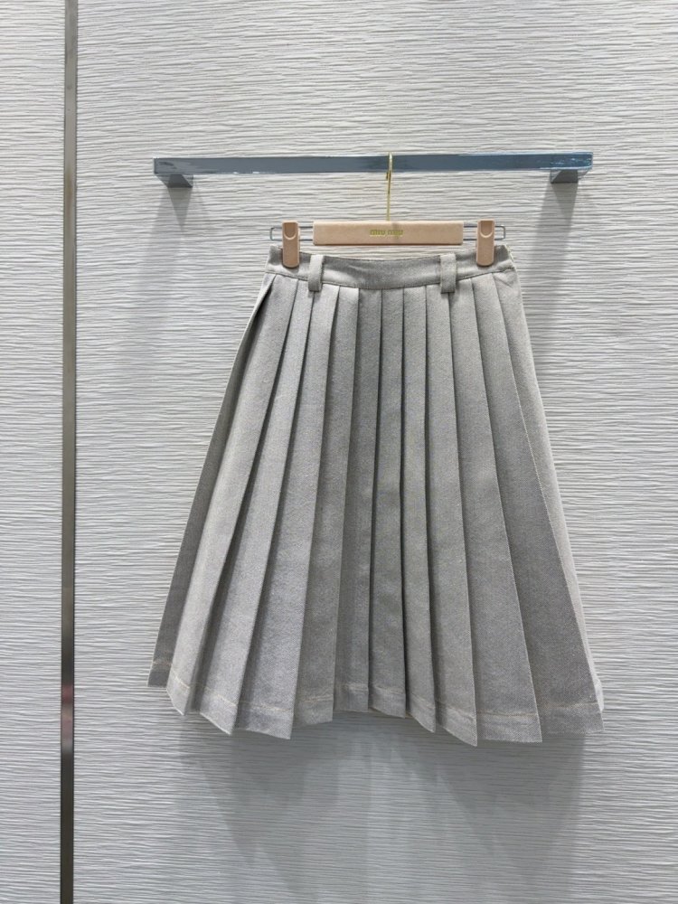 Плісирована спідниця