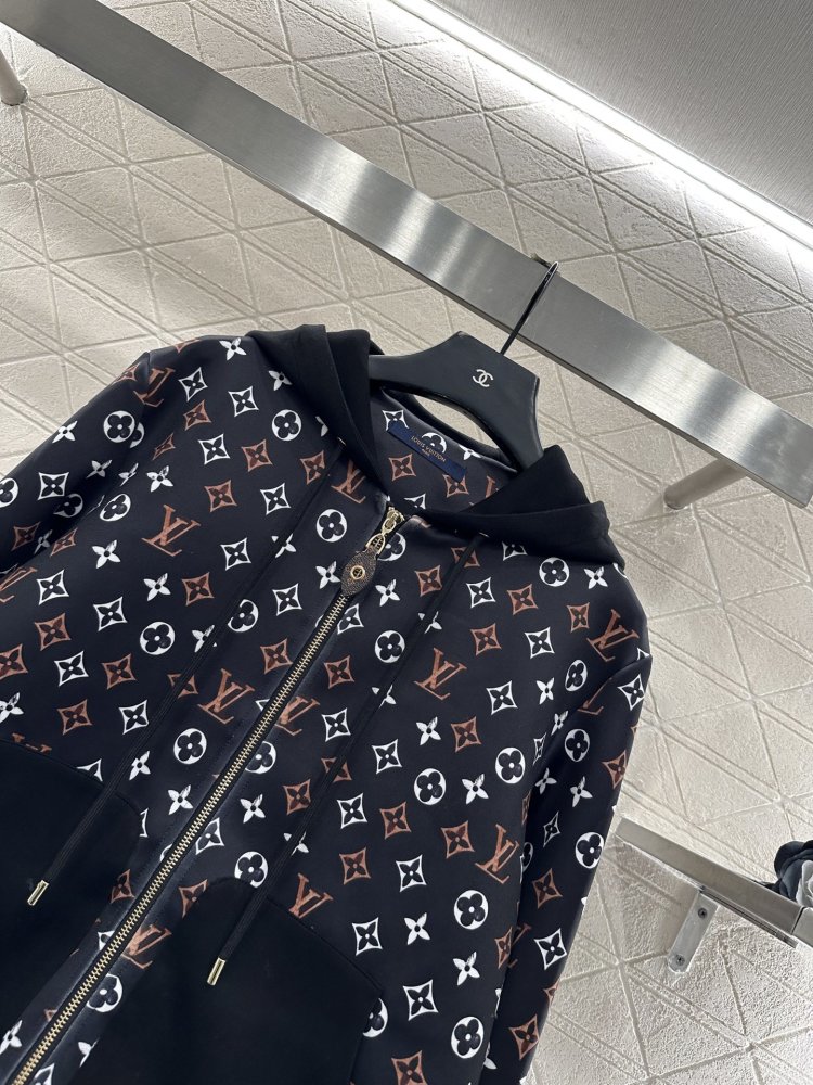 Плюшевая куртка женская фото 3