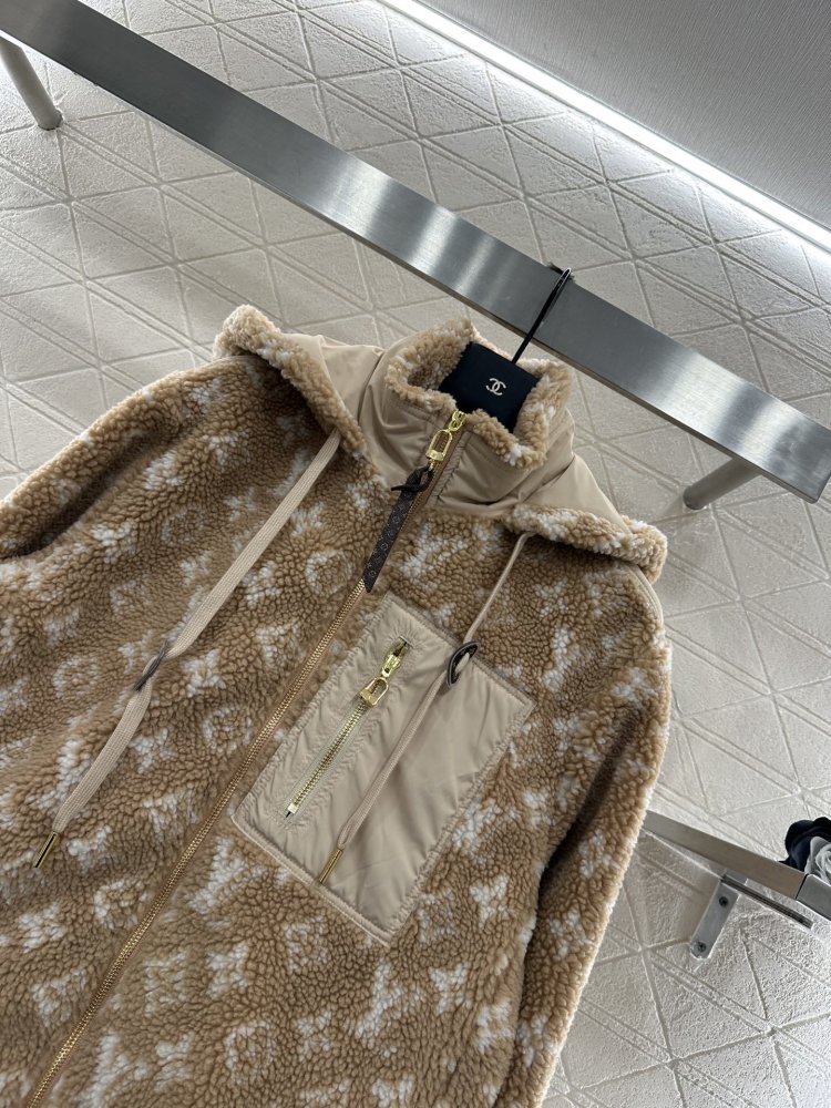 Плюшевая куртка женская фото 3