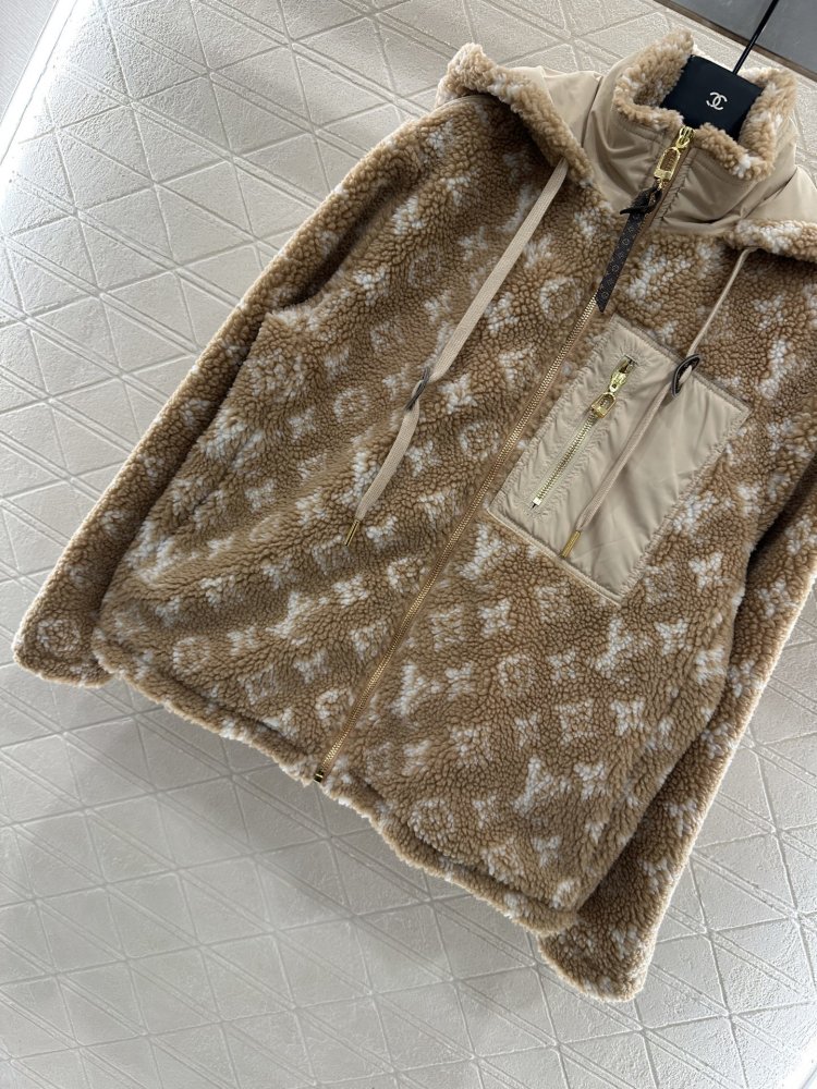 Плюшевая куртка женская фото 5