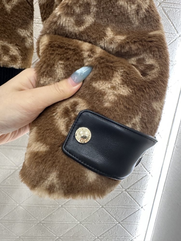 Плюшевая куртка женская фото 6