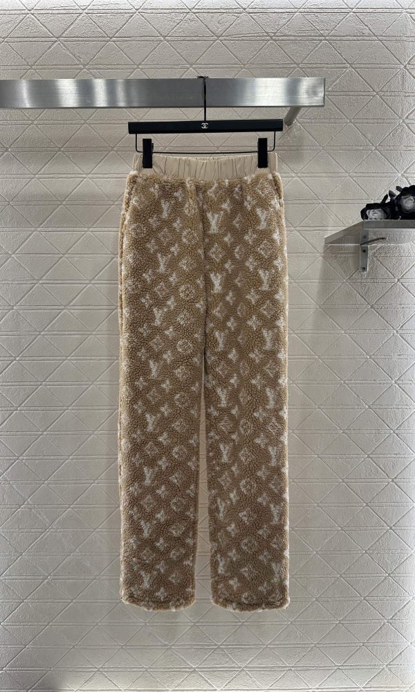 Плюшевая куртка женская фото 8