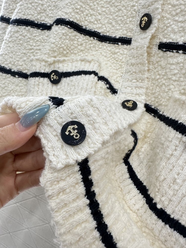 Полосатый кардиган с круглым вырезом фото 8