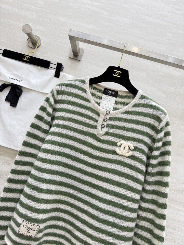 Смугастий светр їх мехя єнота фото 4