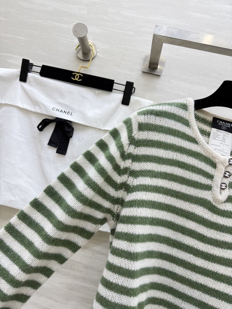 Смугастий светр їх мехя єнота фото 5