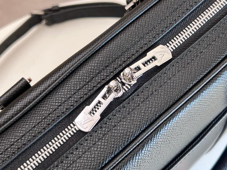 Portfolio Voyage leather 36 cm фото 5