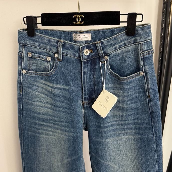 Потертые джинсы в полоску фото 6