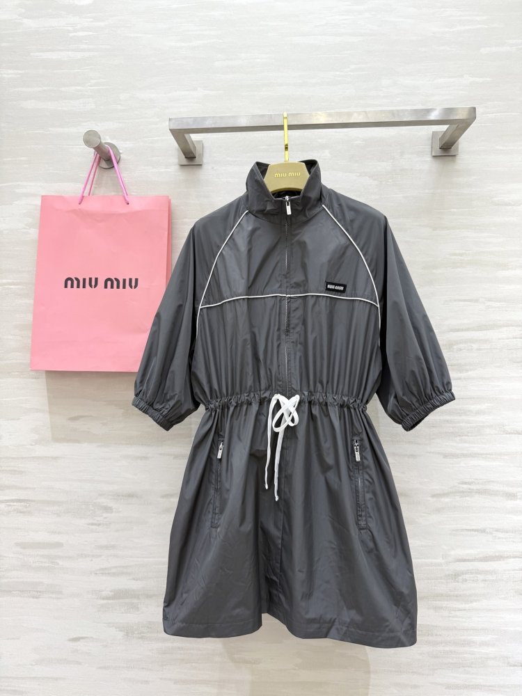 Повседневное спортивное платье