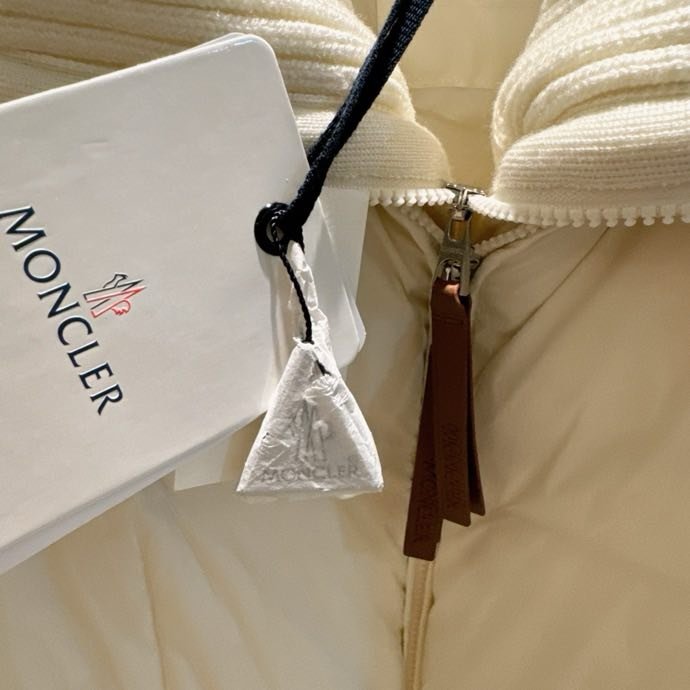 Приталенная куртка пуховик фото 3