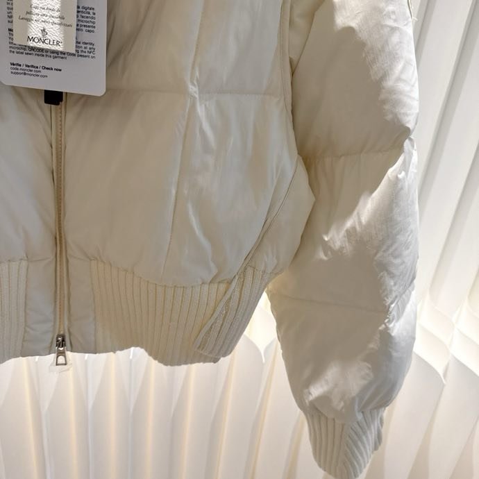 Приталенная куртка пуховик фото 4