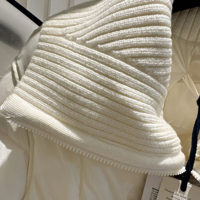 Приталенная куртка пуховик фото 6