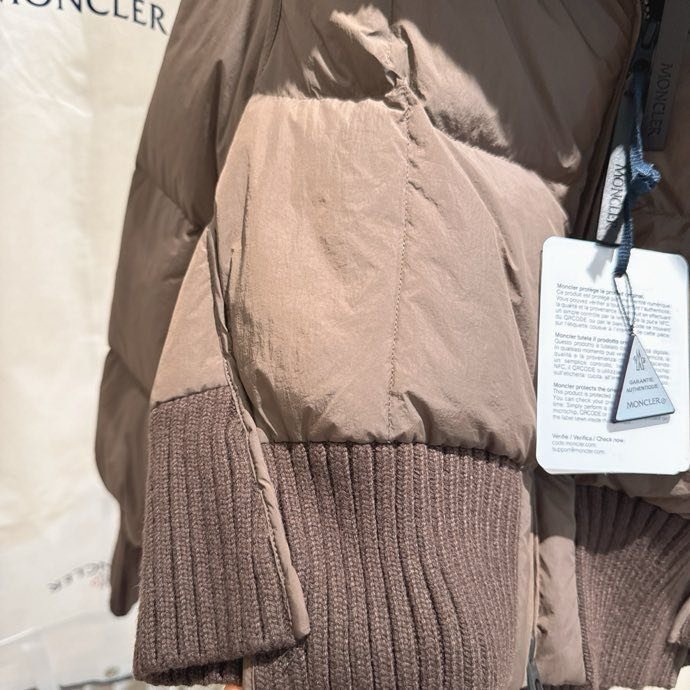 Приталенная куртка пуховик фото 9