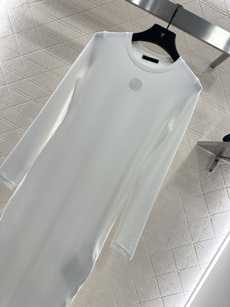 Pritalennoe dress from длиннвми sleeves фото 3