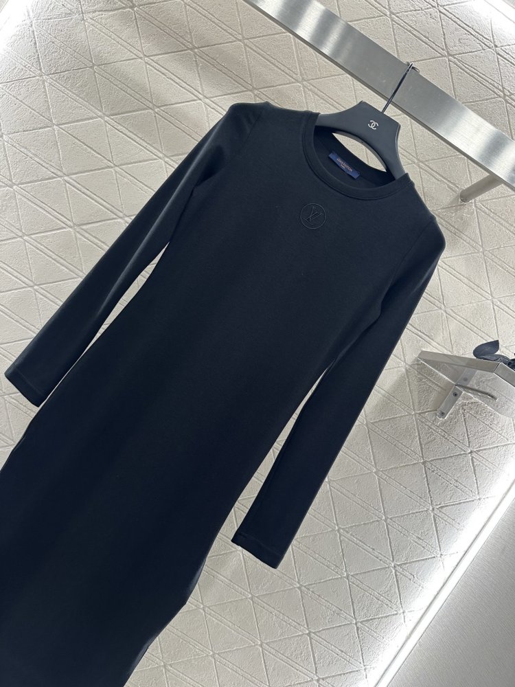 Приталенное платье с длиннвми рукавами фото 3