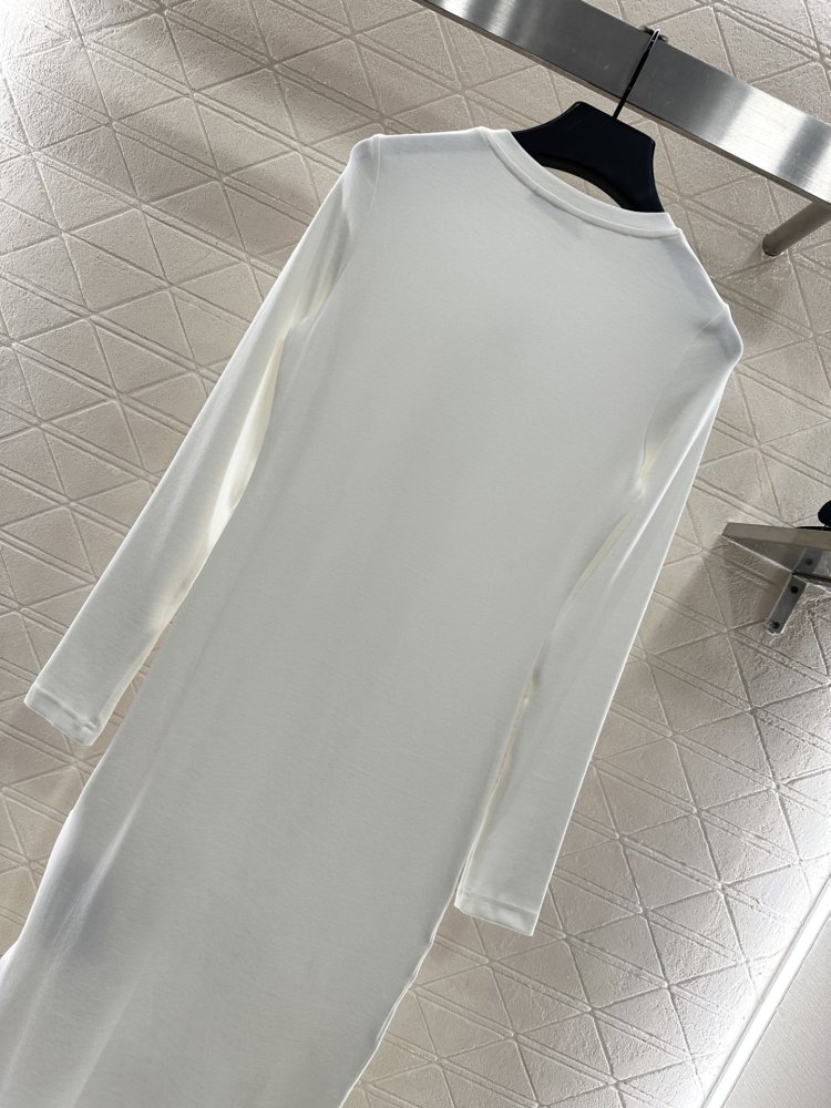 Pritalennoe dress from длиннвми sleeves фото 4