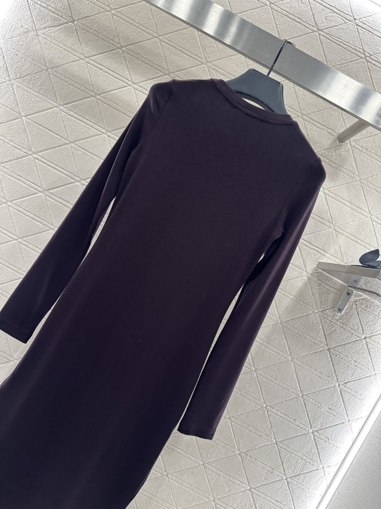 Приталенное платье с длиннвми рукавами фото 4