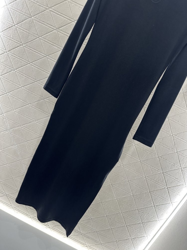 Приталенное платье с длиннвми рукавами фото 5