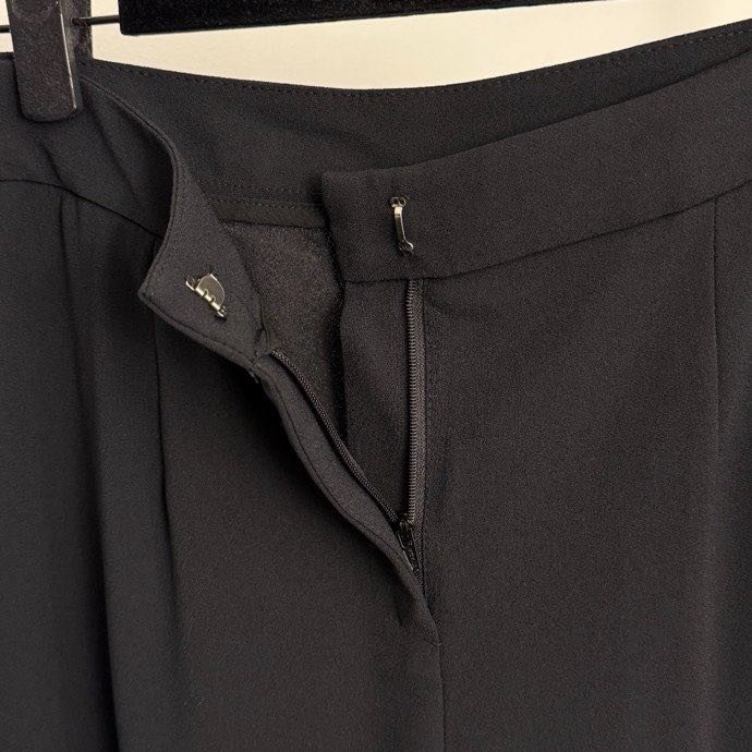 Приталенный пиджак на одной пуговице с брюками фото 7