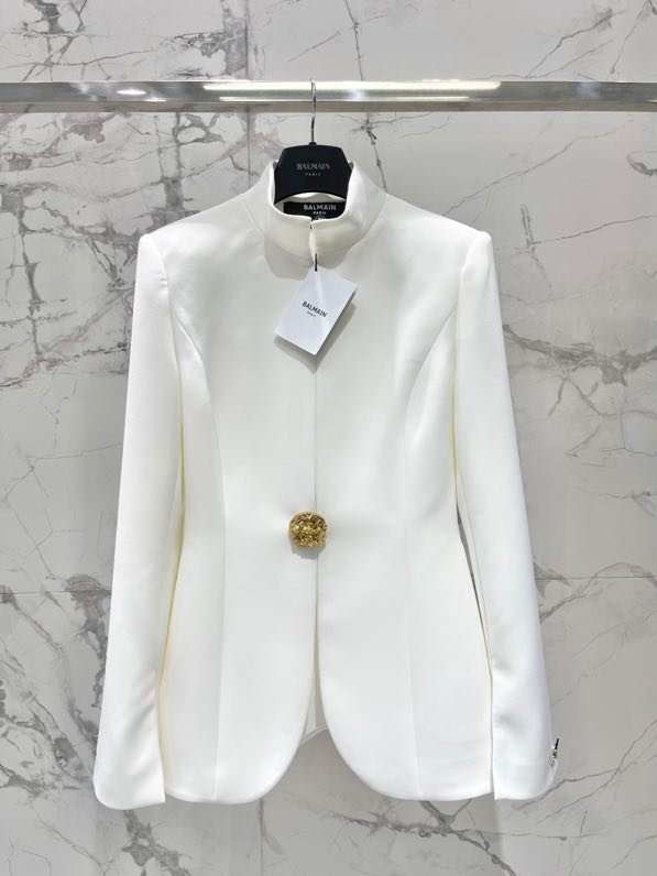 Приталенный пиджак женский