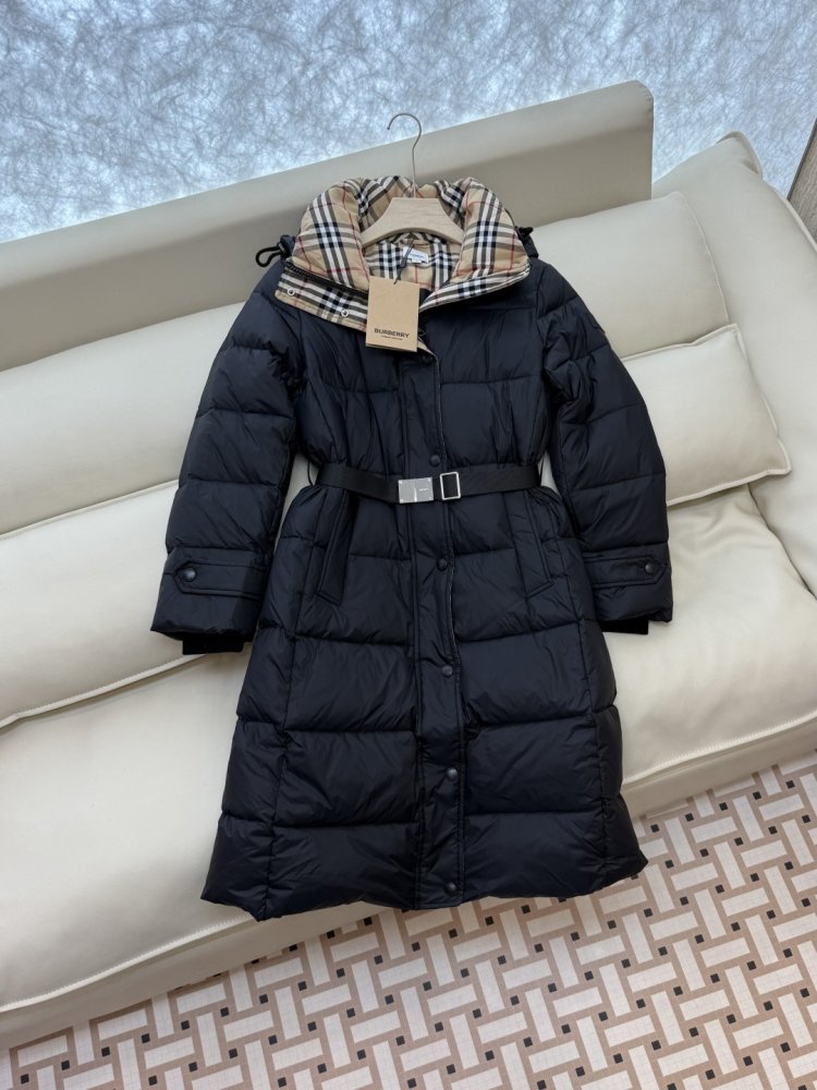 Приталенный пуховик Burberry в клетку с поясом фото 3