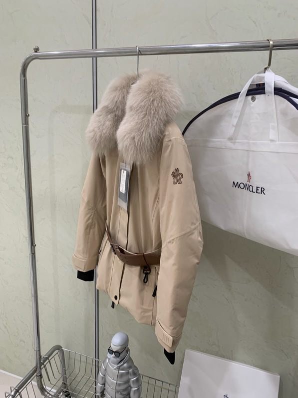 Пуховая куртка Moncler Ski Vizelles фото 5