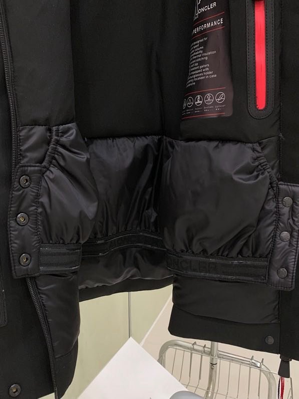 Пуховая куртка Moncler Ski Vizelles фото 6