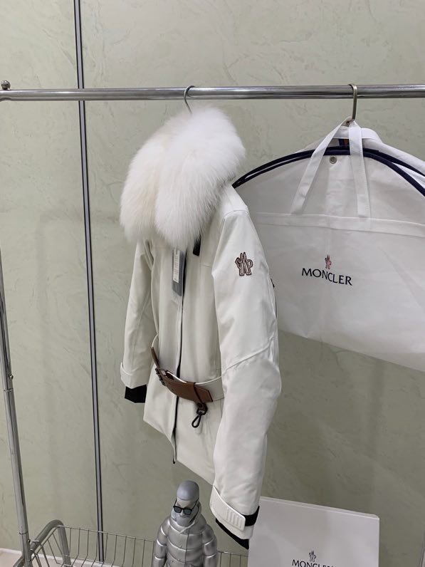Пуховая куртка Moncler Ski Vizelles фото 6
