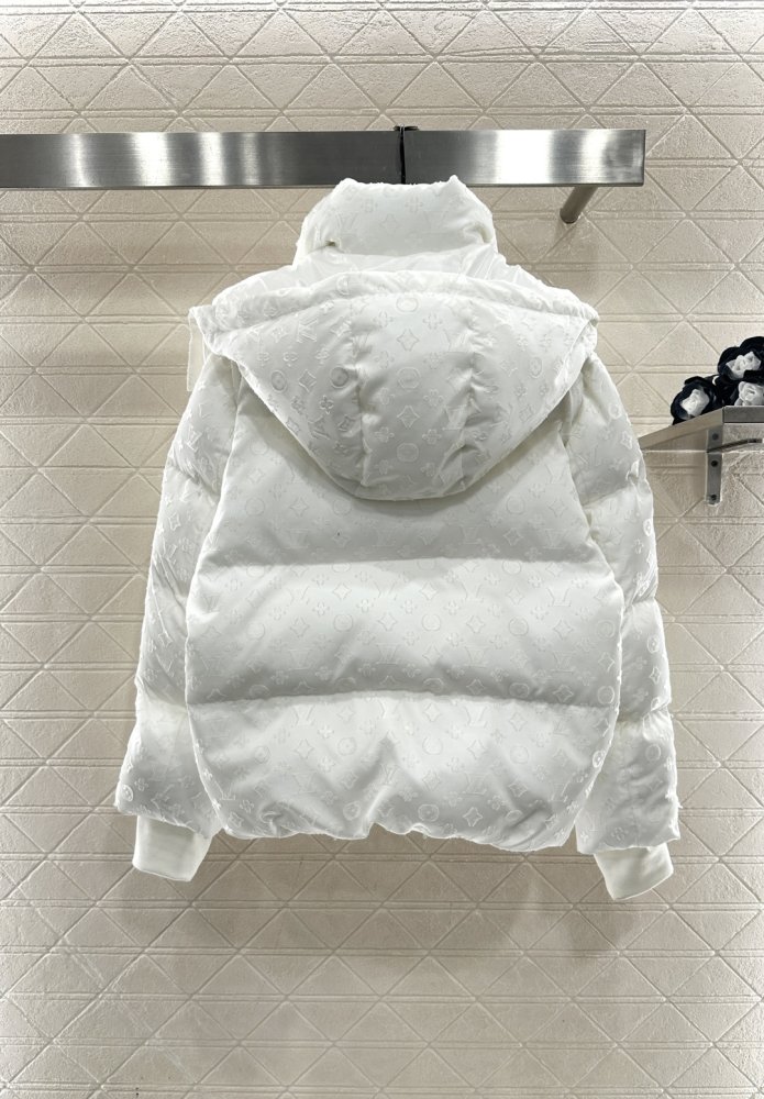 Feather jacket with removable hood фото 2