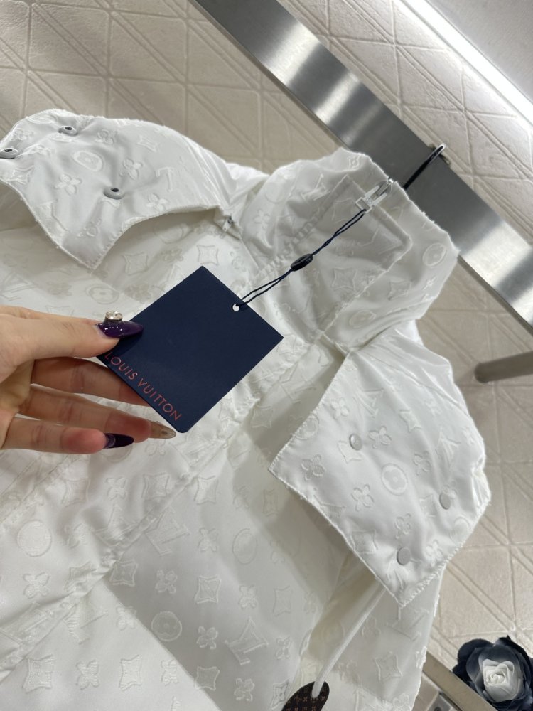 Feather jacket with removable hood фото 5