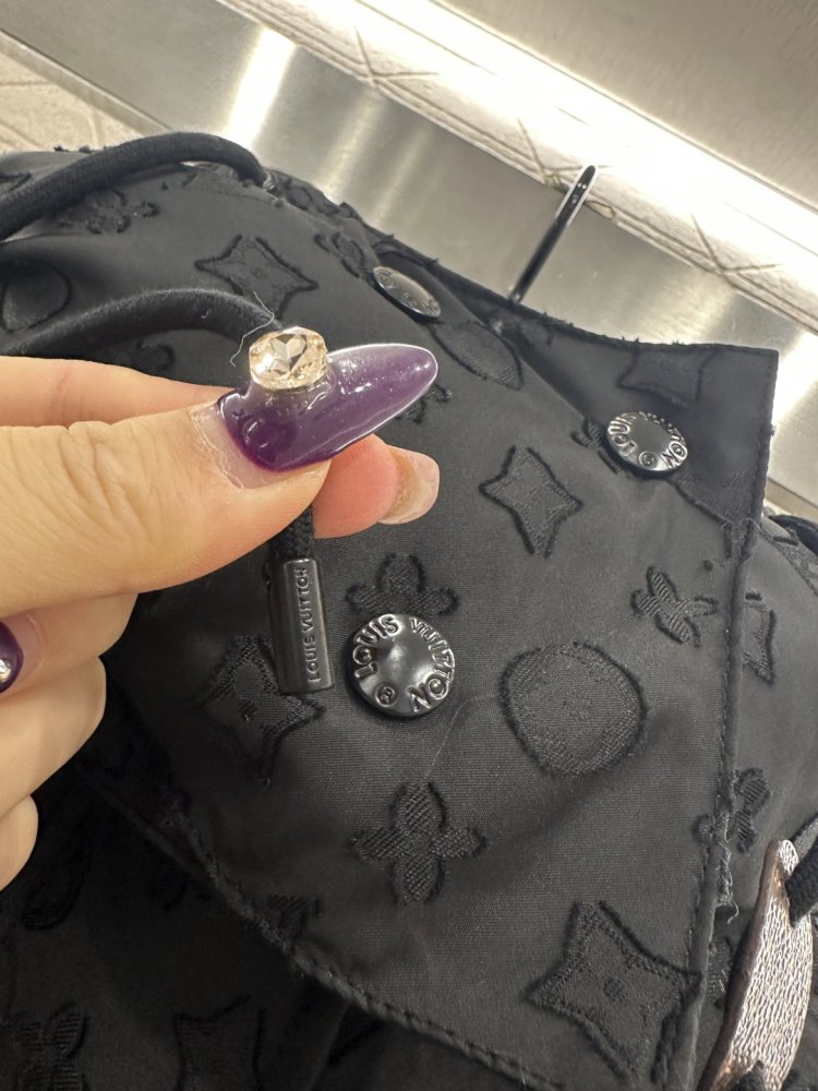 Feather jacket with removable hood фото 7