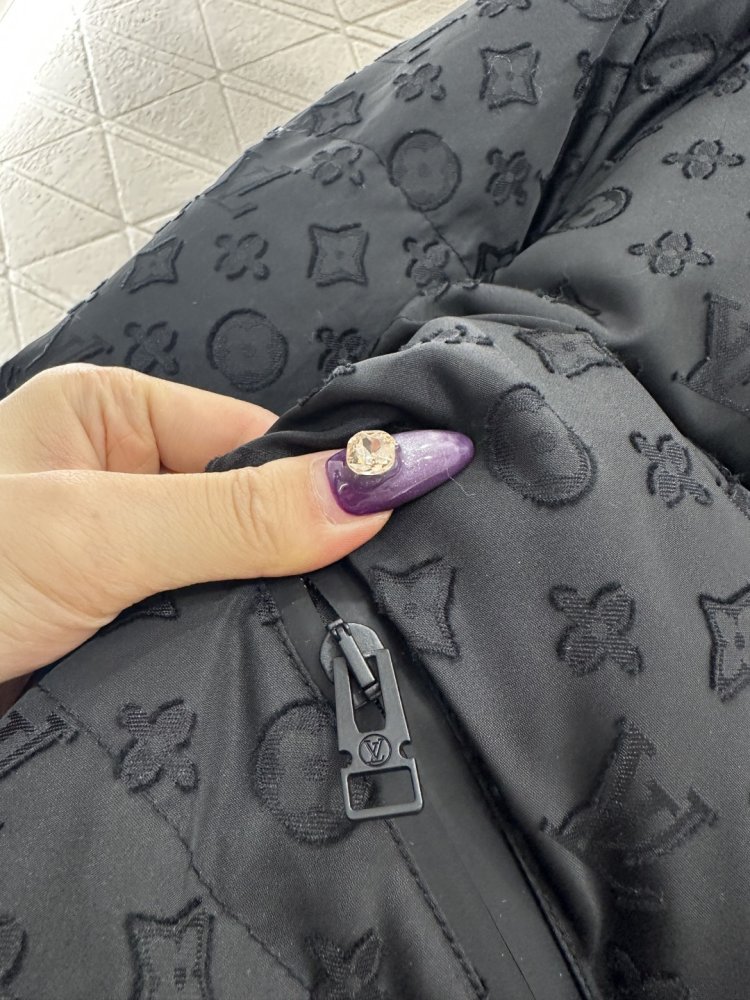 Feather jacket with removable hood фото 8