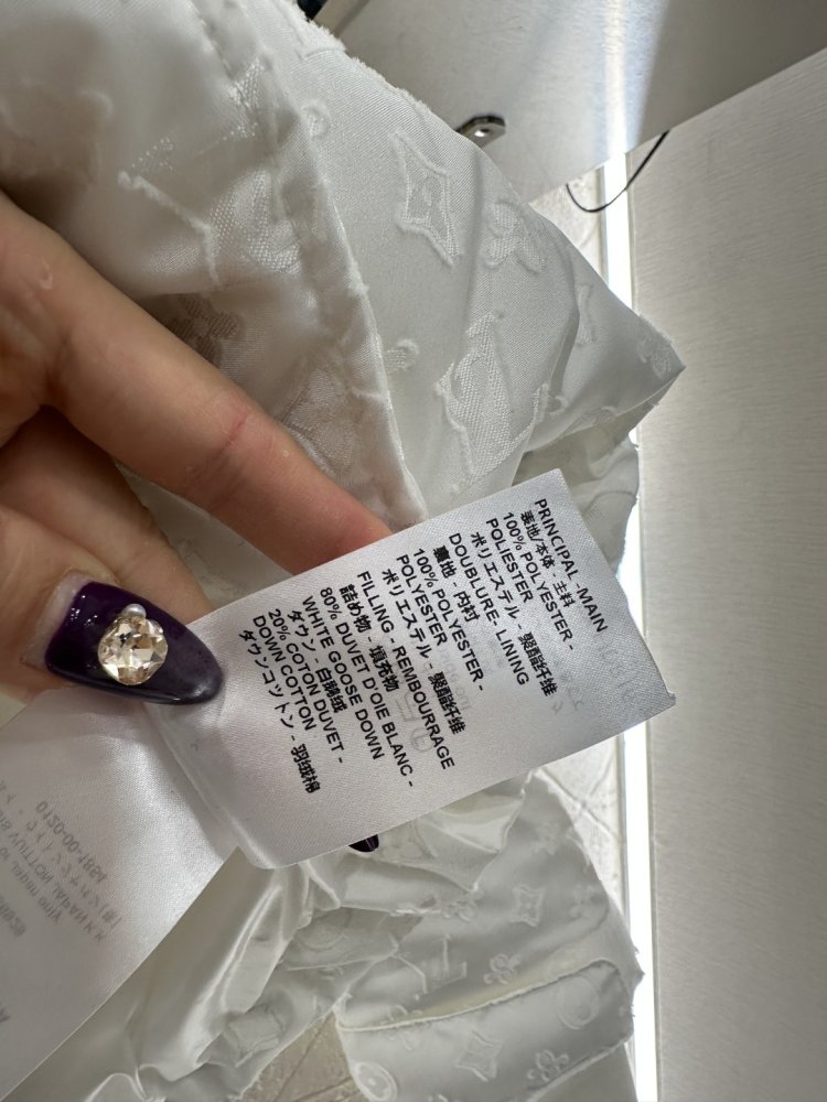 Feather jacket with removable hood фото 9