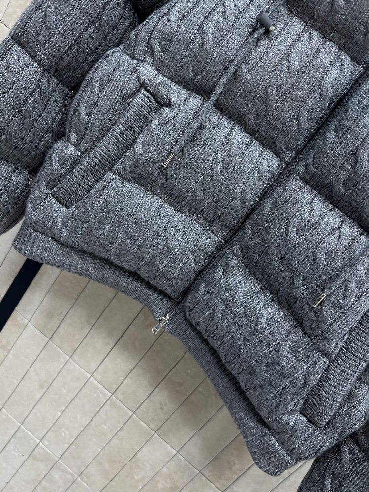 Feather jacket women's фото 3