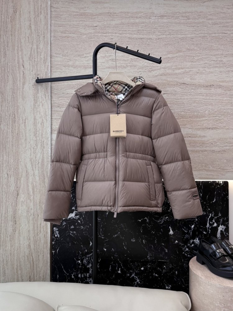 Пуховик Burberry с длинными