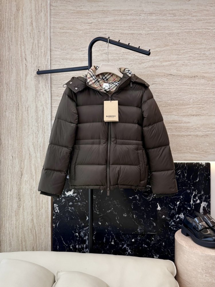 Пуховик Burberry с длинными