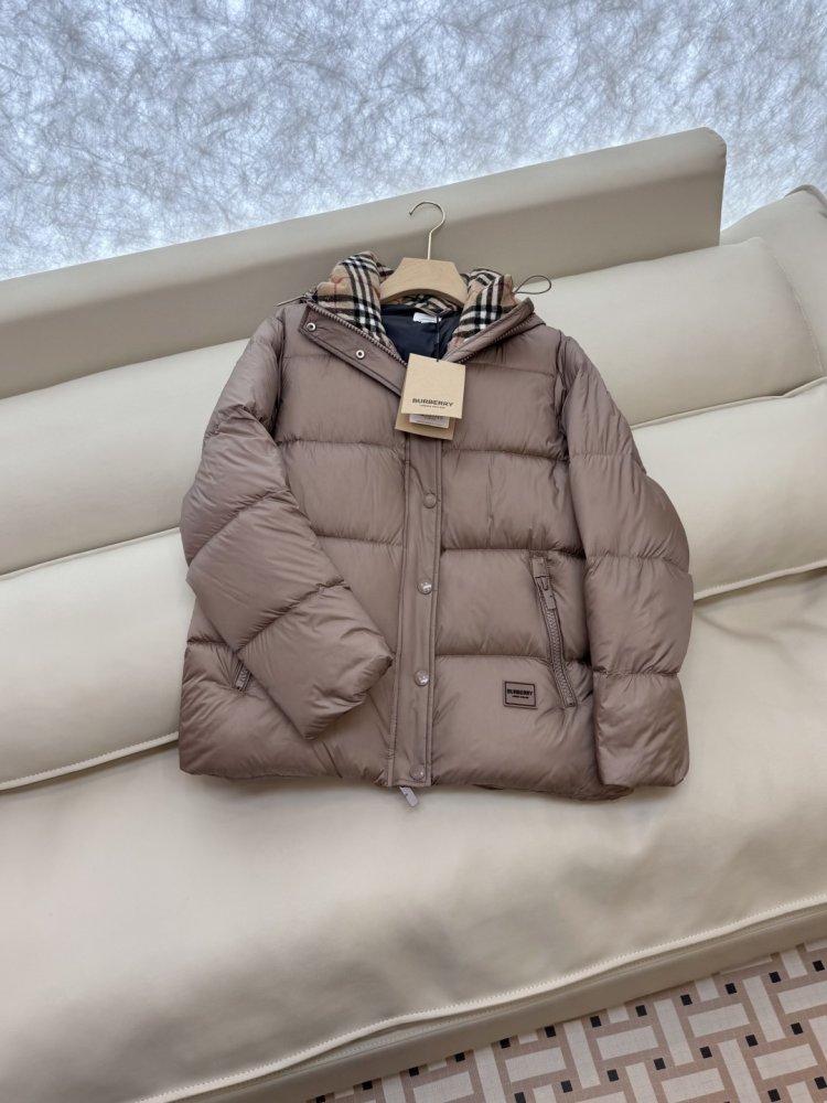 Пуховик Burberry с длинными фото 3