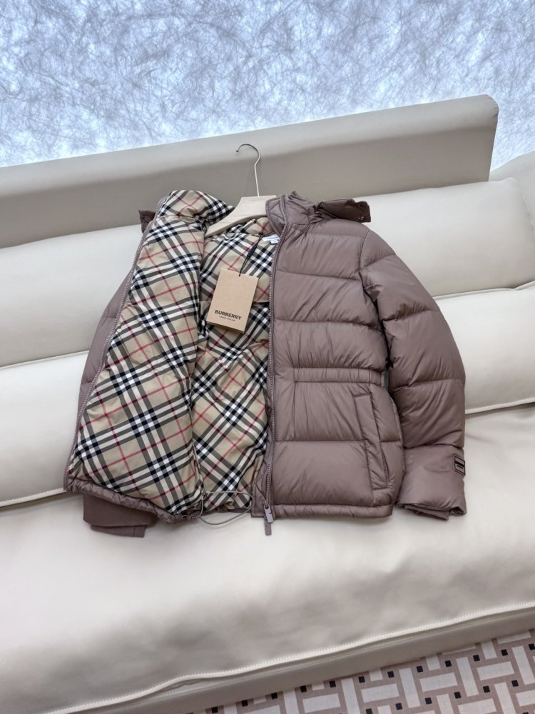 Пуховик Burberry с длинными фото 4