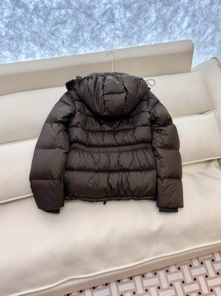 Пуховик Burberry с длинными фото 5