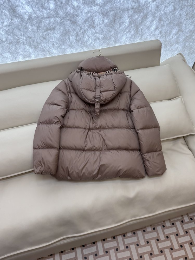 Пуховик Burberry с длинными фото 5