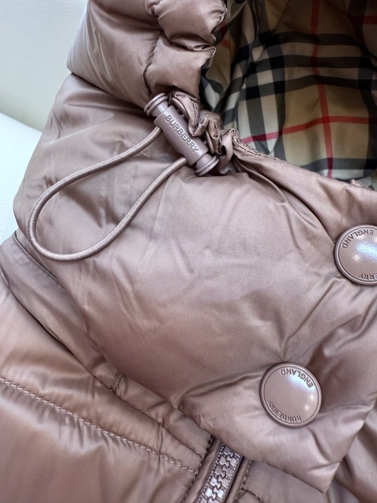 Пуховик Burberry с длинными фото 7