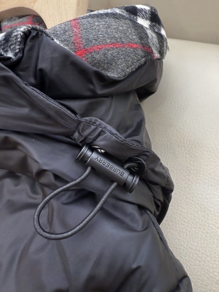 Пуховик Burberry с длинными фото 7