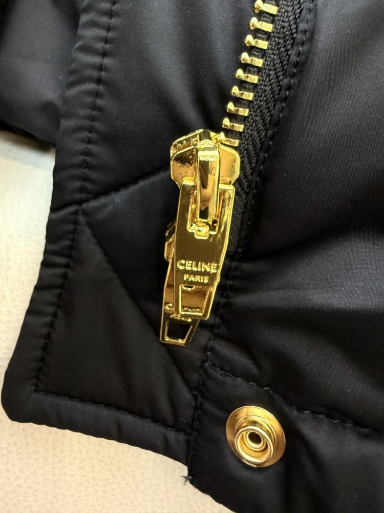 Пуховик Celine з поясом і коміром стійкою фото 8