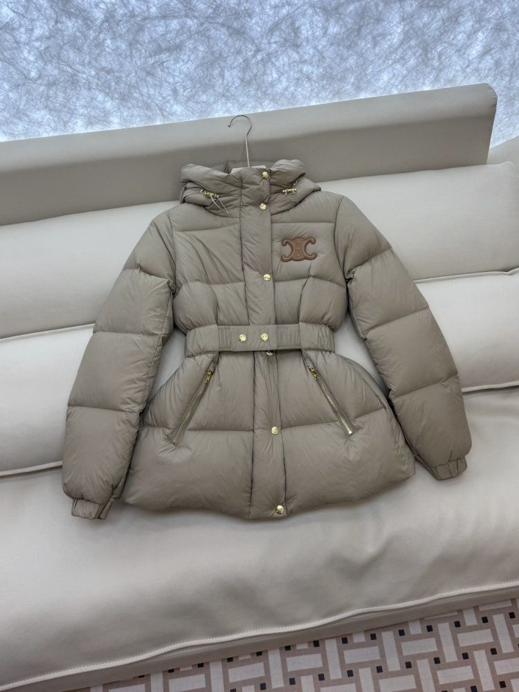 Пуховик Celine средней длины с поясом и капюшоном фото 3