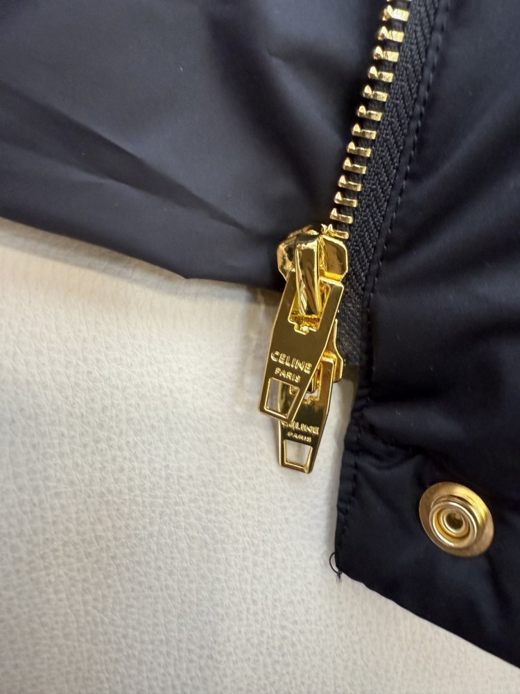 Пуховик Celine средней длины фото 8